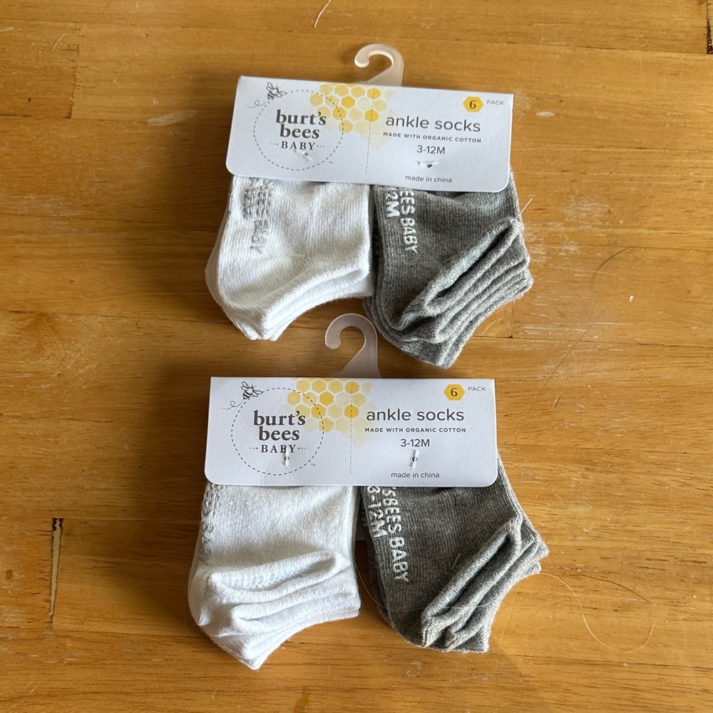Burt's Bees Baby Ankle Socks - Cream and Gray